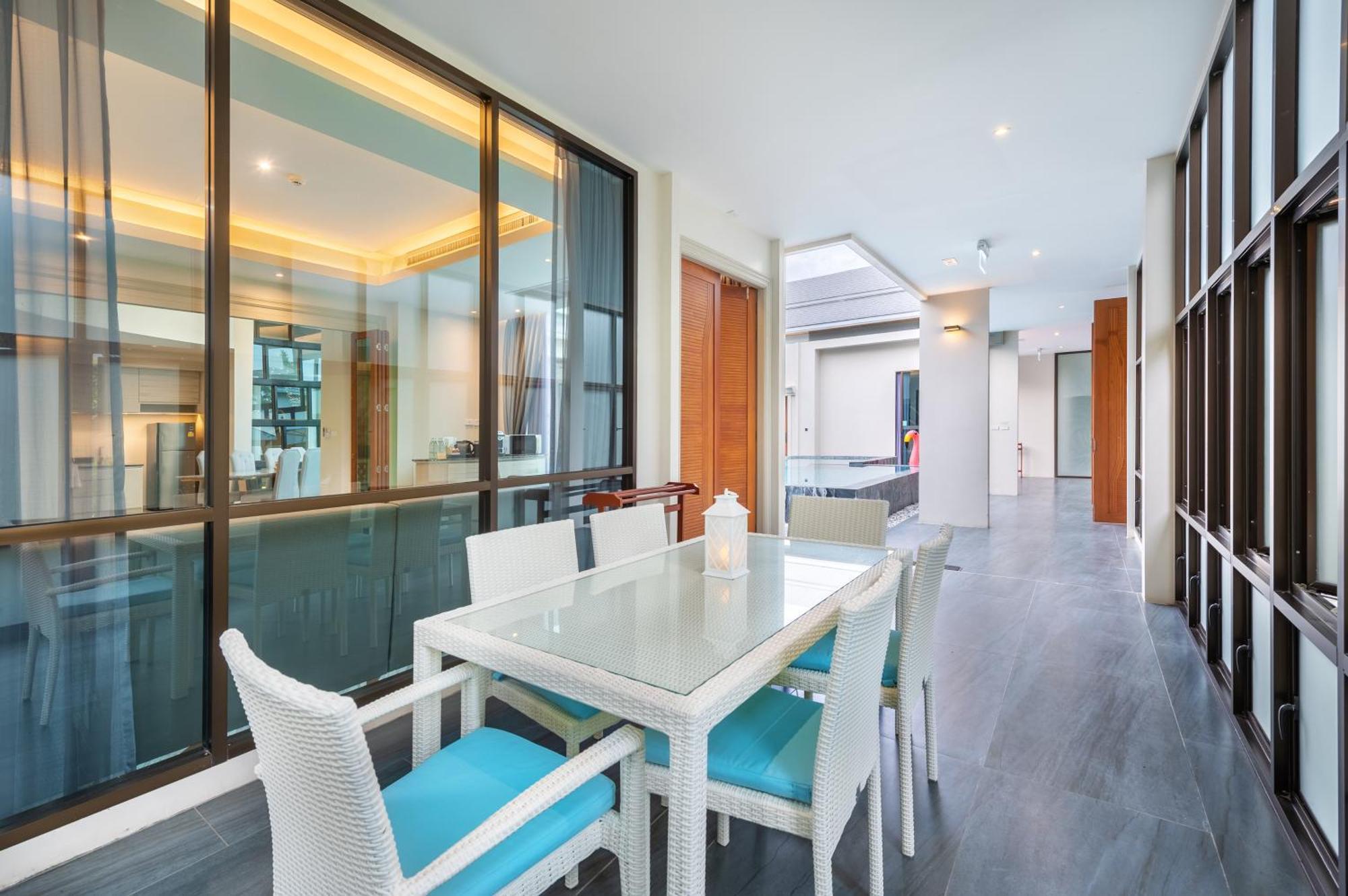 Hotel Phukalini Luxury Pool & Onsen 4*